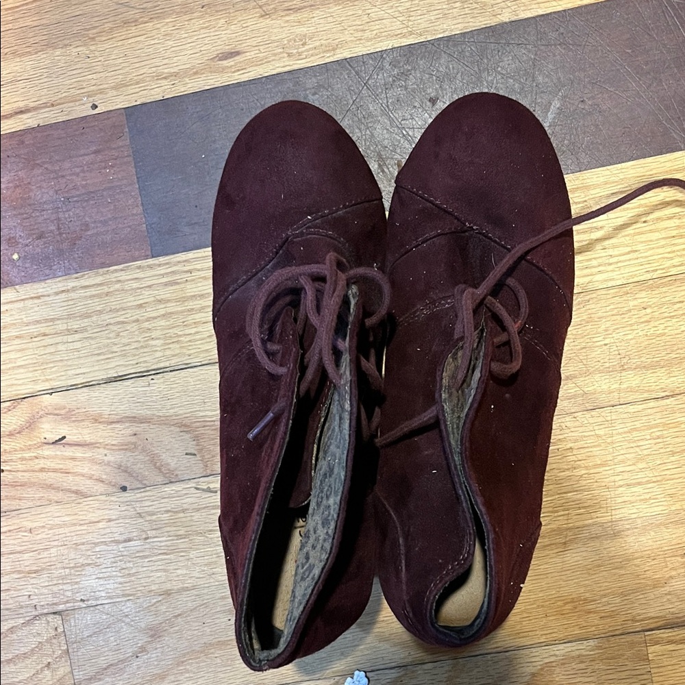 Cityclassified Burgundy Lace Up Boots